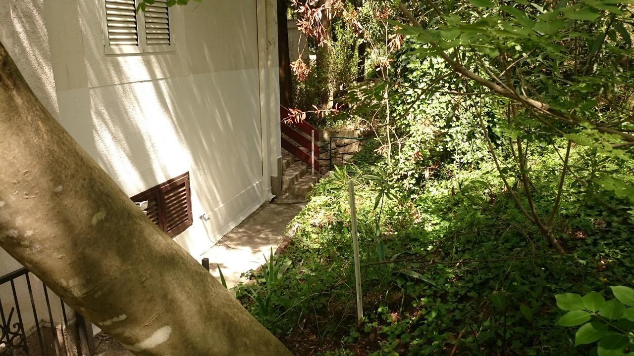 Bg Apartman Sutomore Exterior photo