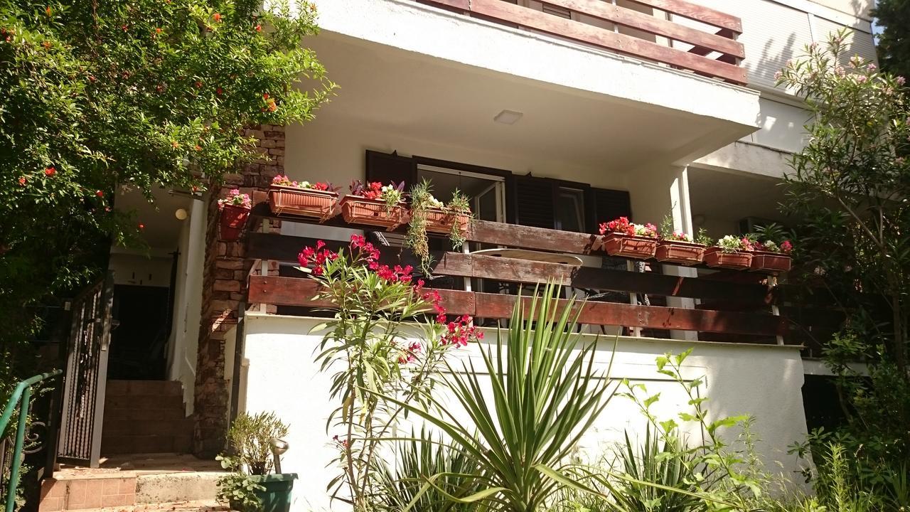 Bg Apartman Sutomore Exterior photo